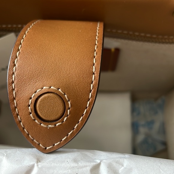 Coach X Tom Wesselmann Cashin Carry Tote 22 NWT - Picture 6 of 16